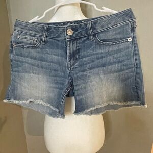 Express Women’s Jean Shorts Size 6